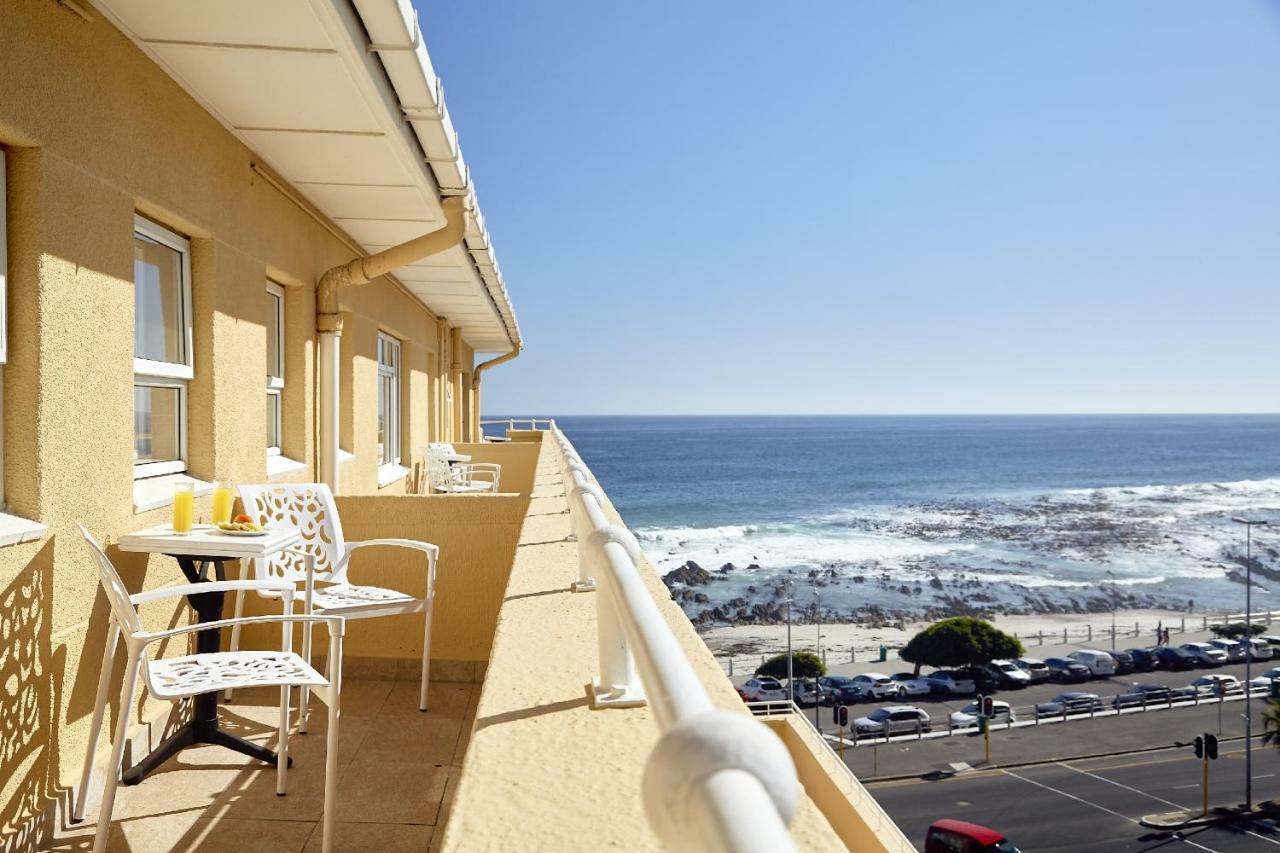 Hotel First Group Riviera 3*